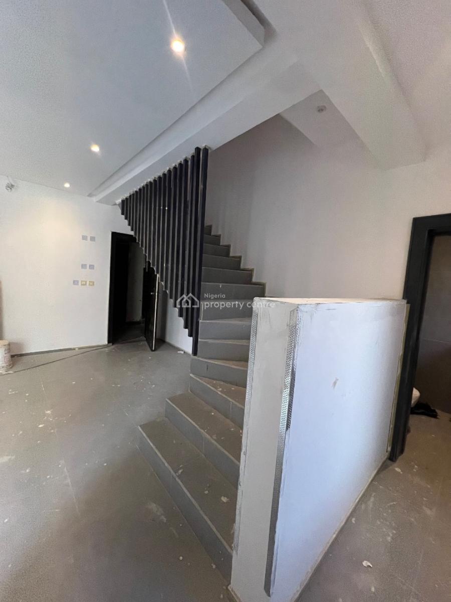 2 Bedroom Apartment, Lekki Phase 1, Lekki, Lagos, Flat / Apartment for Sale