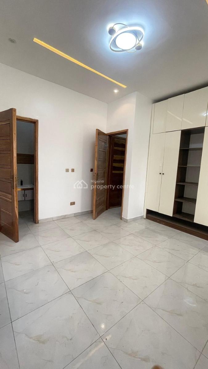 Luxurious One Bed Apartment with Inverter, Chevron/agungi, Lekki, Lagos, Block of Flats for Sale