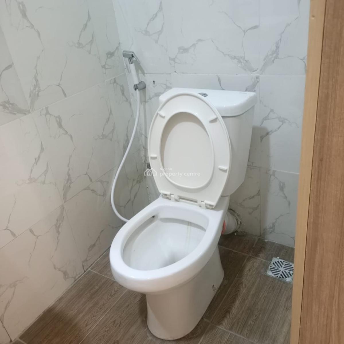 Modern 2 Bedroom Flats with Open Plan Kitchen, Ologolo, Lekki, Lagos, Flat / Apartment for Rent