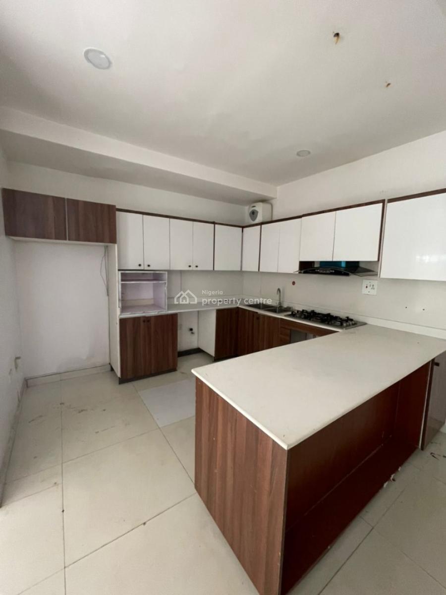 Self Serviced 3 Bedroom Ensuite Semi-detached Duplex in a Shared Compound, Lekki Phase 1, Lekki, Lagos, Semi-detached Duplex for Rent