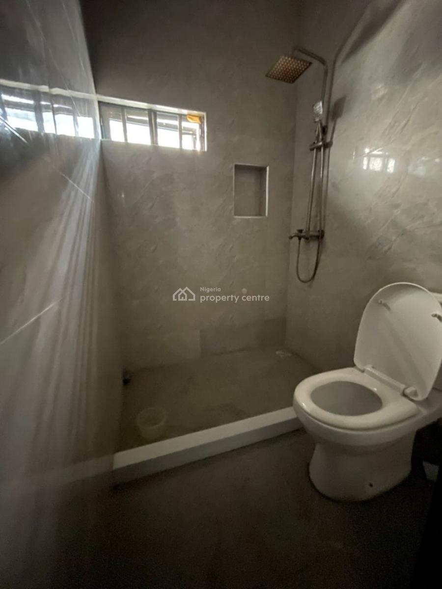 Self Serviced 3 Bedroom Ensuite Semi-detached Duplex in a Shared Compound, Lekki Phase 1, Lekki, Lagos, Semi-detached Duplex for Rent