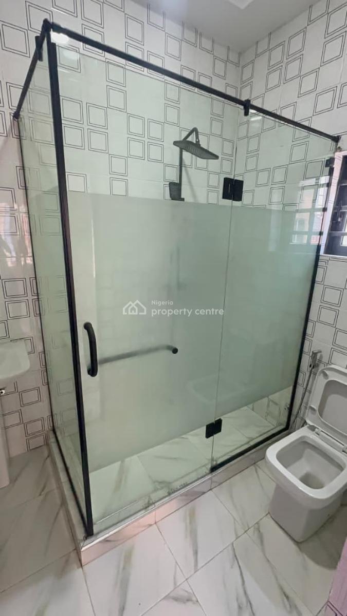 3 Bedroom Detached Duplex with Bq, Close to Ebaeno Supermarket, Gaduwa, Abuja, Detached Duplex for Sale