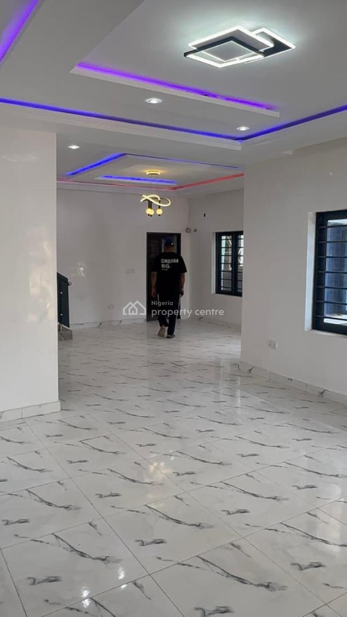 3 Bedroom Detached Duplex with Bq, Close to Ebaeno Supermarket, Gaduwa, Abuja, Detached Duplex for Sale