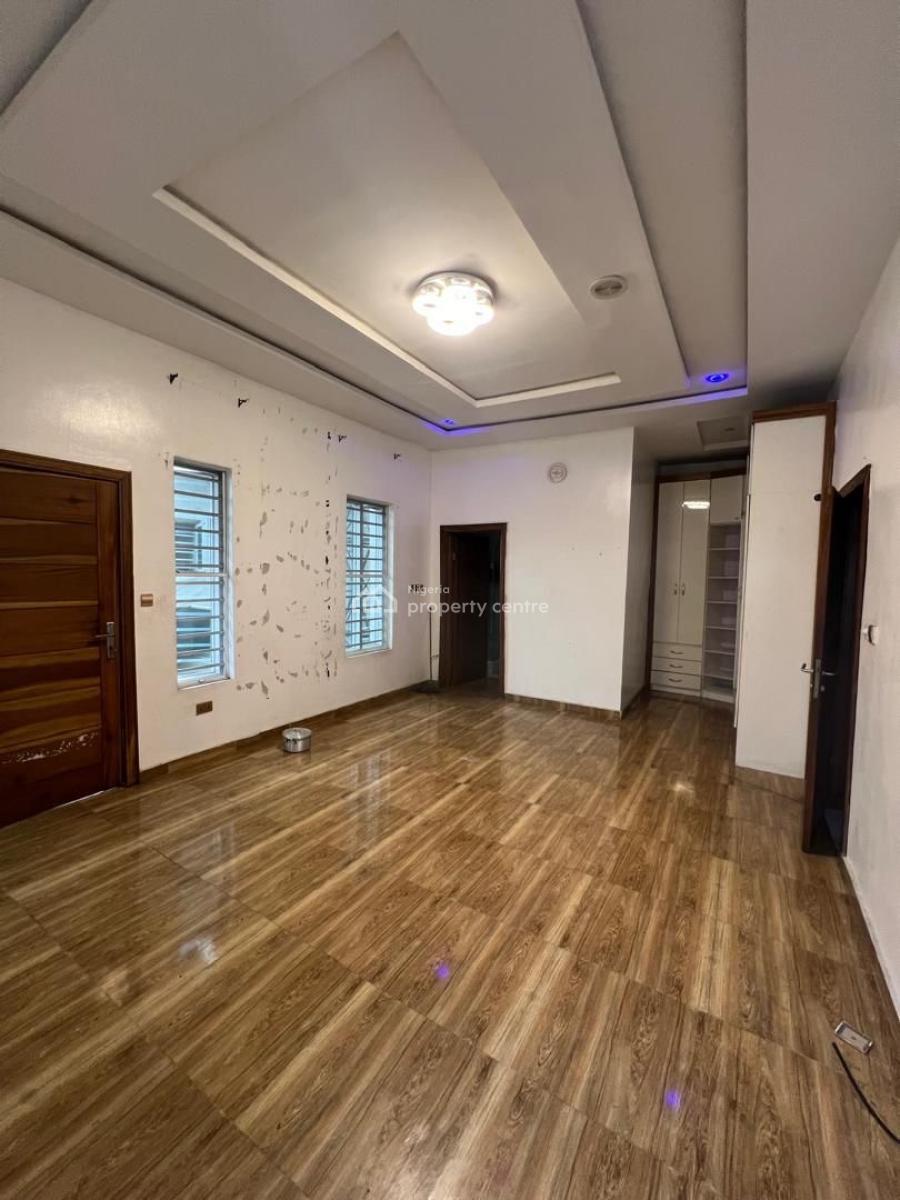 Spacious Master Bedroom in a Shared Apartment, Chevy View Estate Chevron, Lekki, Lagos, House for Rent