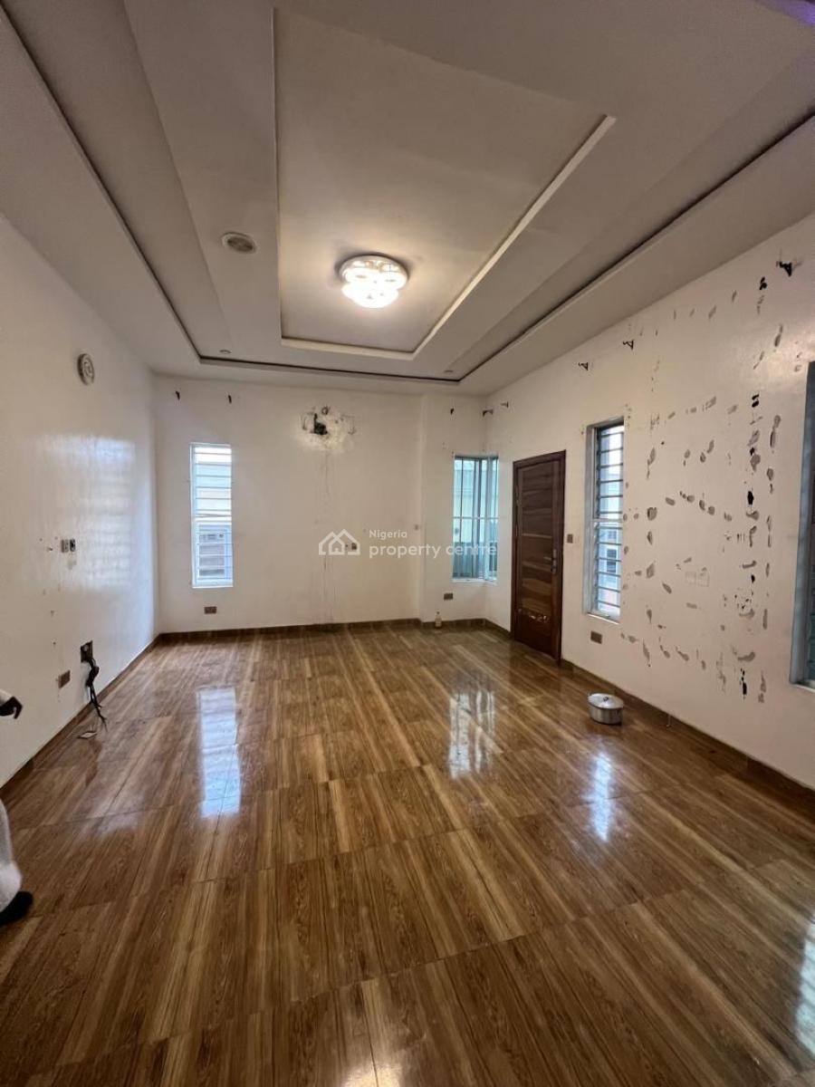 Spacious Master Bedroom in a Shared Apartment, Chevy View Estate Chevron, Lekki, Lagos, House for Rent