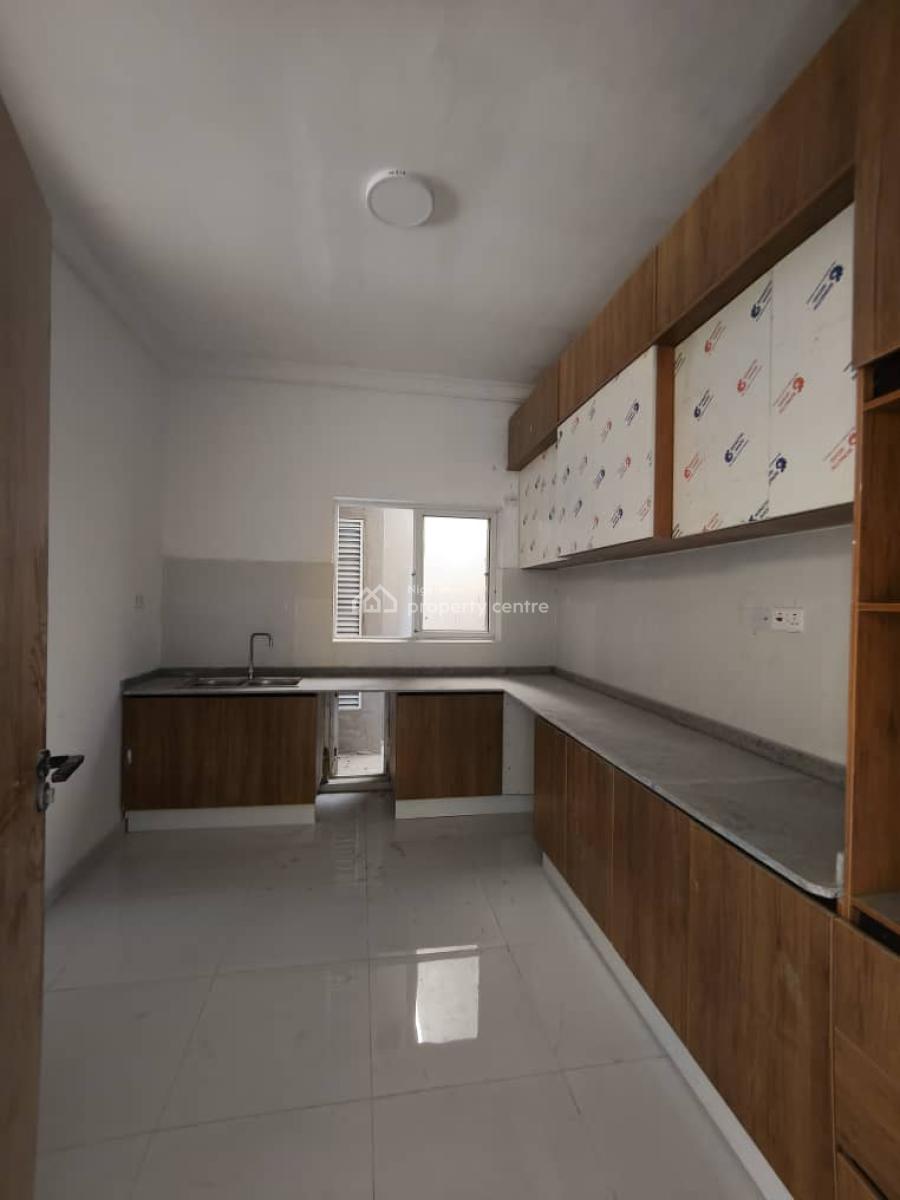 Newly Built Spacious Fully Serviced 3 Bedroom Apartmentwith 24 Hours Light, Osapa, Lekki, Lagos, Flat / Apartment for Rent