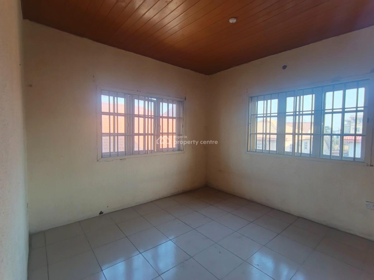 a 2 Bedroom Flat, Newroad, Opposite Chevron, Lekki, Lagos, Flat / Apartment for Rent