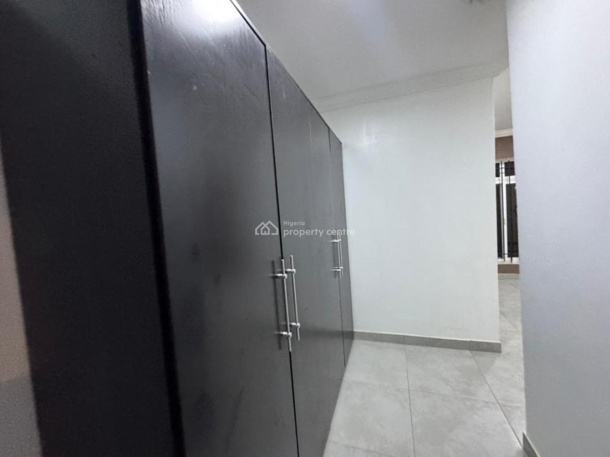 3 Bedroom Apartment with Bq,fitted Kitchen,elevator,swimming Pool,gym., 2nd Avenue Estate, Old Ikoyi, Ikoyi, Lagos, Flat / Apartment for Rent