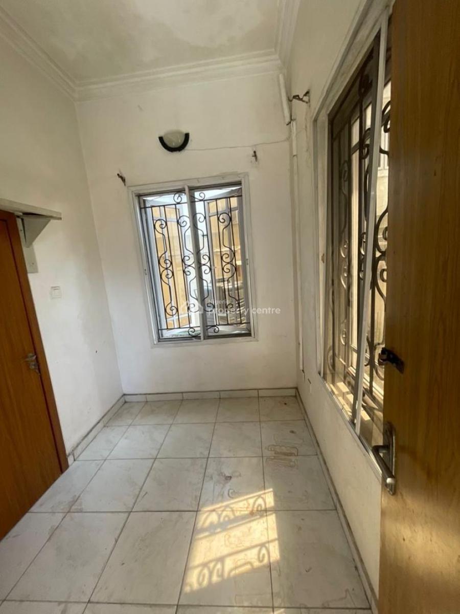 Self Contain Bq, By Dominos, Agungi, Lekki, Lagos, Self Contain (single Rooms) for Rent