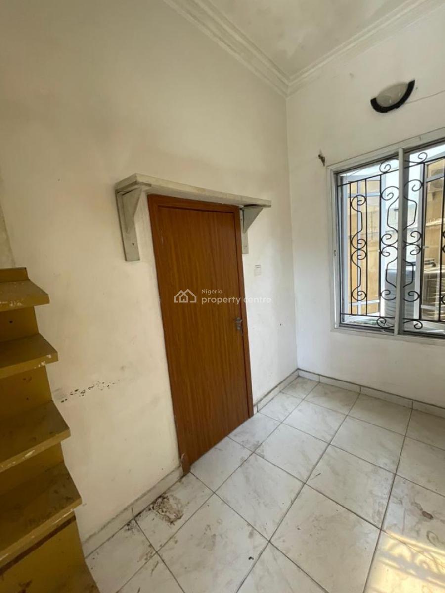 Self Contain Bq, By Dominos, Agungi, Lekki, Lagos, Self Contain (single Rooms) for Rent