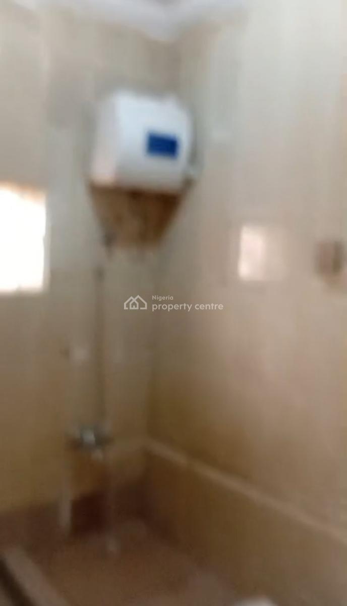 Spacious 3bedroom Flat, 2st Floor,  Tarred Rd, Wuye Main ( Tarred Rd, Wuye, Abuja, Flat / Apartment for Rent