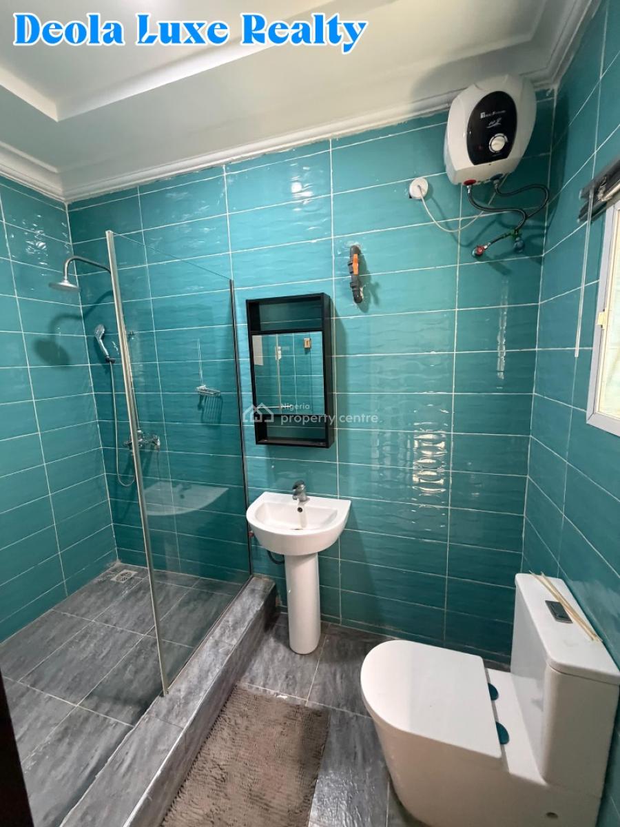a Spacious and Beautifully Finished 2 Bedroom Apartment, Off Admiralty Way, Lekki Phase 1, Lekki, Lagos, Flat / Apartment for Rent