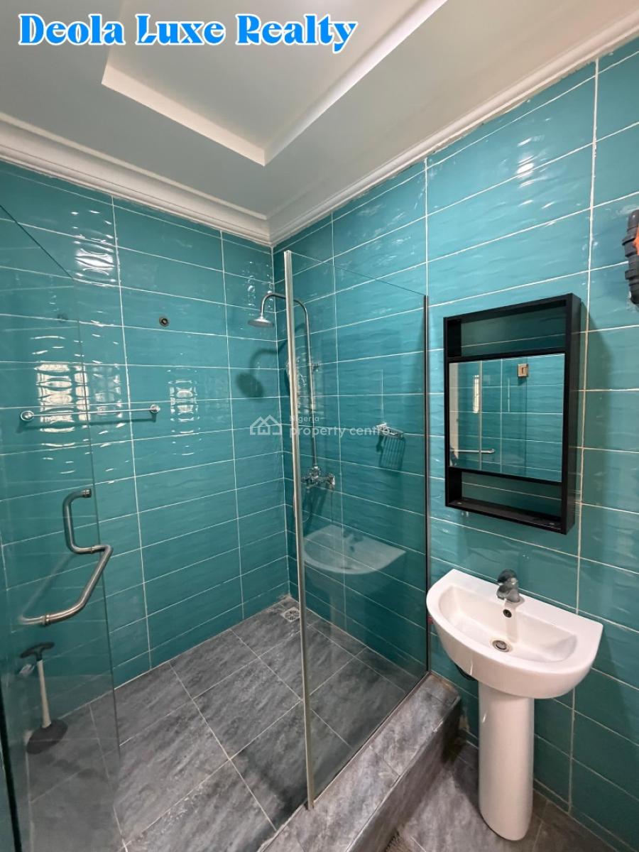 a Spacious and Beautifully Finished 2 Bedroom Apartment, Off Admiralty Way, Lekki Phase 1, Lekki, Lagos, Flat / Apartment for Rent