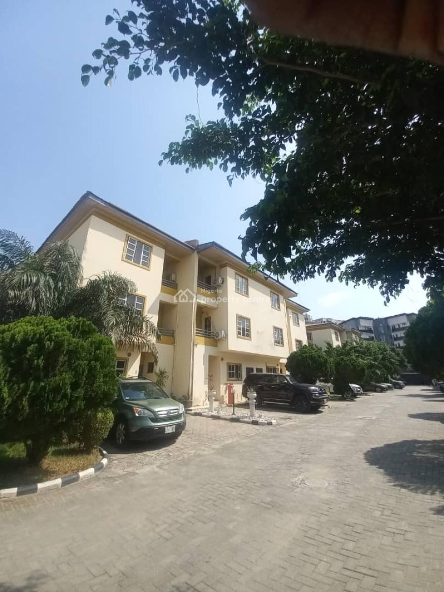 Luxury  4 Bedroom Waterfront Townhouse, Lekki Phase 1, Lekki, Lagos, Terraced Duplex for Rent