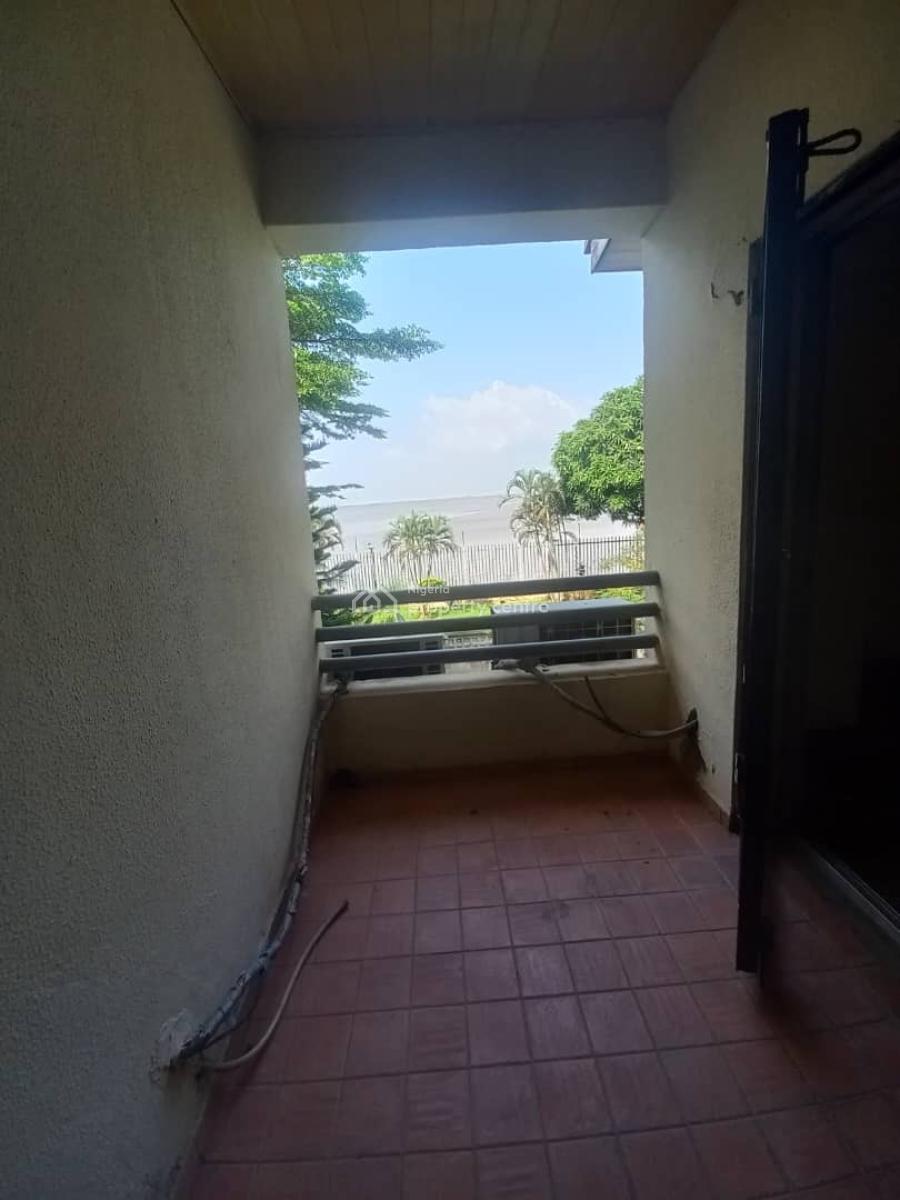 Luxury  4 Bedroom Waterfront Townhouse, Lekki Phase 1, Lekki, Lagos, Terraced Duplex for Rent