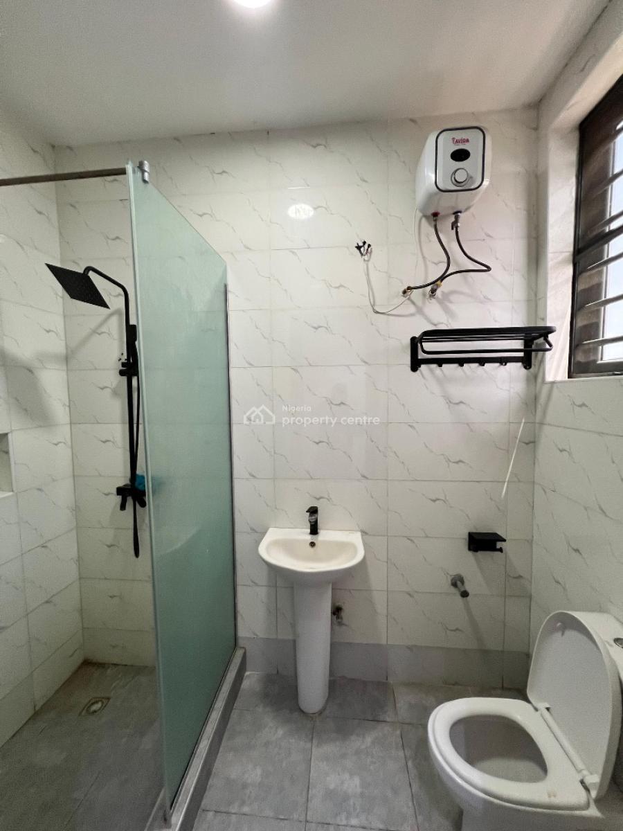 2 Bedroom Apartment, Ologolo, Lekki, Lagos, Flat / Apartment for Rent