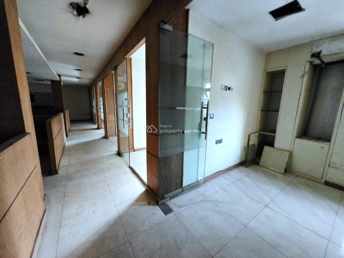 Open Plan Office Space Measuring Approximately 400 Square Meters, Victoria Island (vi), Lagos, Office Space for Rent