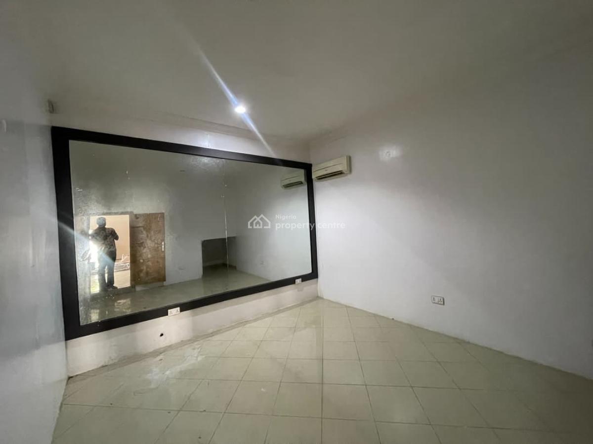 4 Bedroom Semi Detached Duplex, Lekki Phase 1, Lekki, Lagos, Commercial Property for Rent