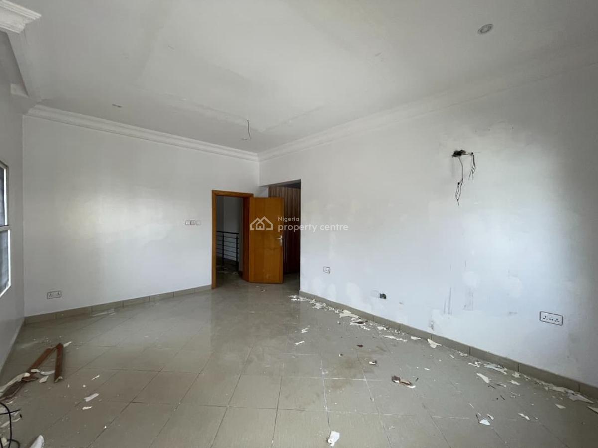 4 Bedroom Semi Detached Duplex, Lekki Phase 1, Lekki, Lagos, Commercial Property for Rent