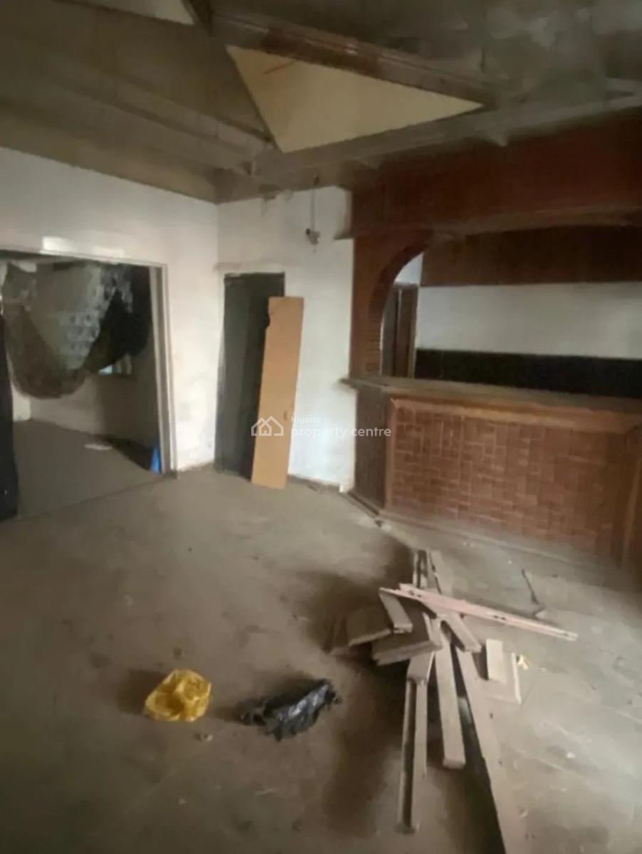 22 Room Duplex on Large Grounds, Asokoro District, Abuja, Detached Duplex for Rent