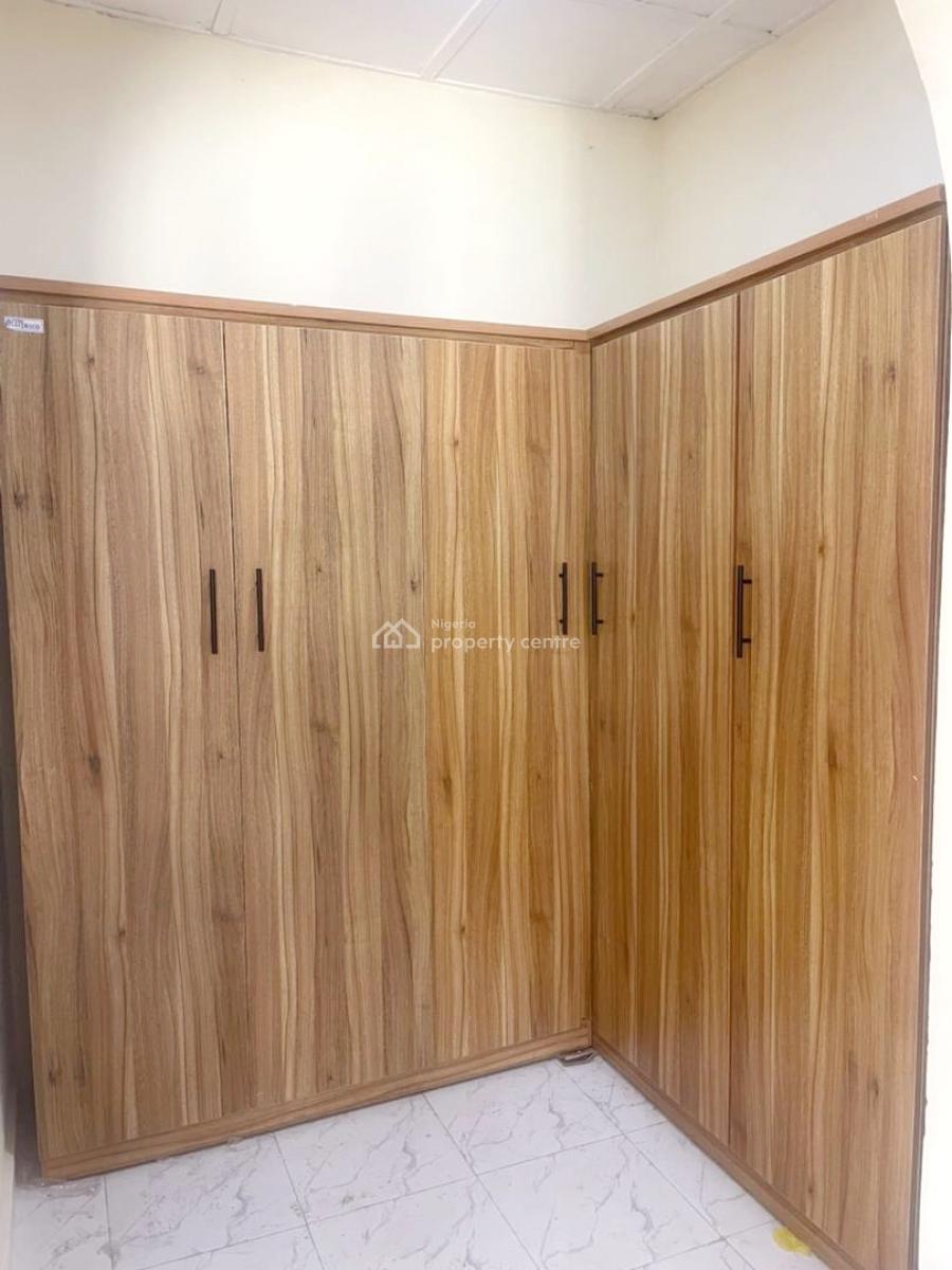 Luxury and Newly Renovated 3 Bedroom Apartment, Gra Phase 1, Magodo, Lagos, Flat / Apartment for Rent