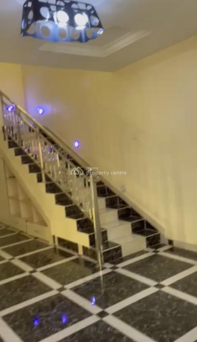 Beautifully Built 4 Bedrooms Terrace Serviced Duplex House, Paradise 3 Estate Chevron Drive, Lekki, Lagos, Terraced Duplex for Rent