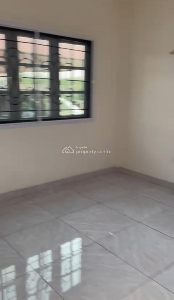 Beautifully Built 4 Bedrooms Terrace Serviced Duplex House, Paradise 3 Estate Chevron Drive, Lekki, Lagos, Terraced Duplex for Rent