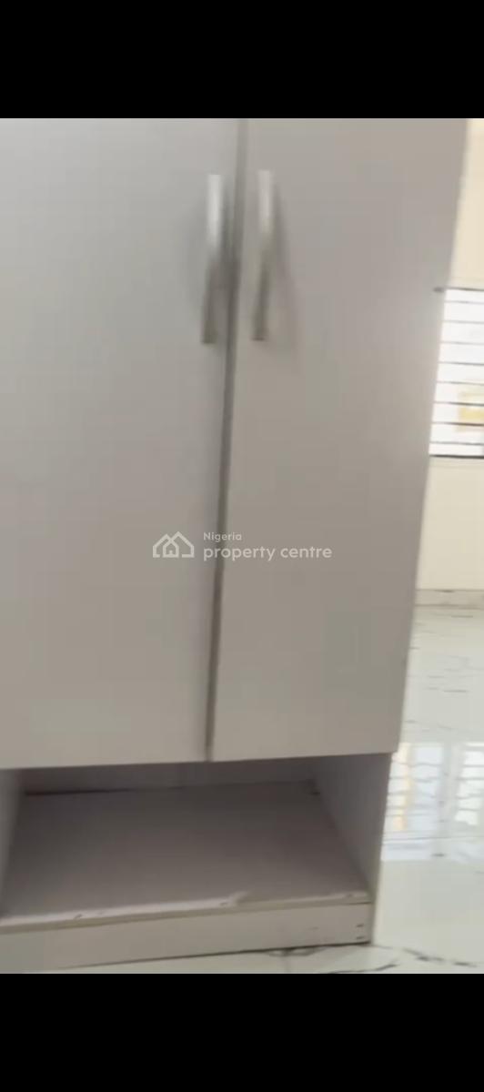 Spacious 4 Bedrooms Terraced Serviced Duplex, Paradise 3 Estate Chevron Drive, Lekki, Lagos, Terraced Duplex for Rent