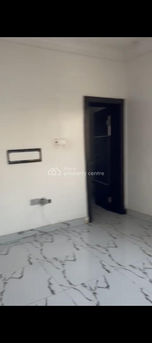 Spacious 4 Bedrooms Terraced Serviced Duplex, Paradise 3 Estate Chevron Drive, Lekki, Lagos, Terraced Duplex for Rent