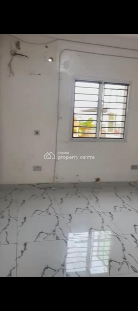 Spacious 4 Bedrooms Terraced Serviced Duplex, Paradise 3 Estate Chevron Drive, Lekki, Lagos, Terraced Duplex for Rent