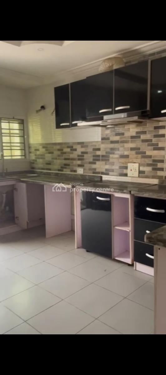 Spacious 4 Bedrooms Terraced Serviced Duplex, Paradise 3 Estate Chevron Drive, Lekki, Lagos, Terraced Duplex for Rent