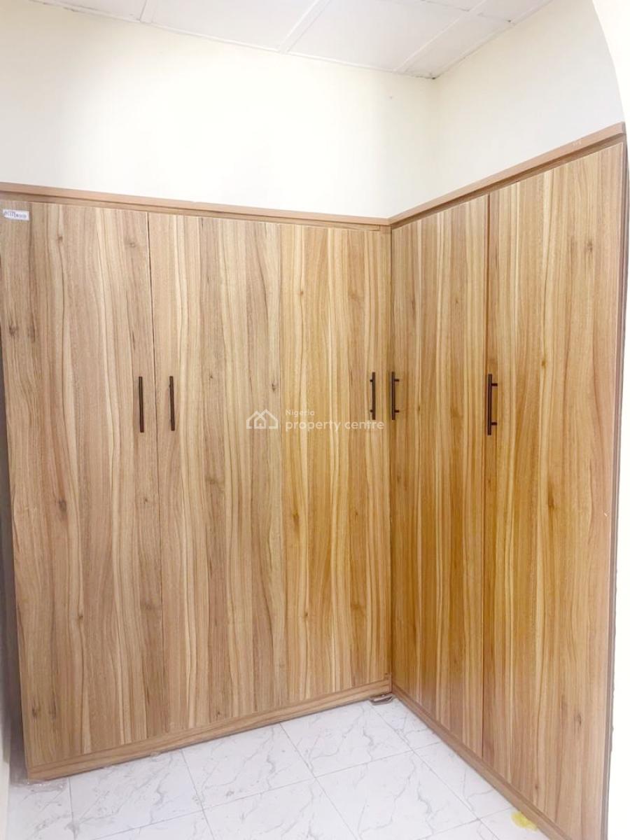 Luxury 3 Bedroom Flat, Gra Phase 1, Magodo, Lagos, Flat / Apartment for Rent