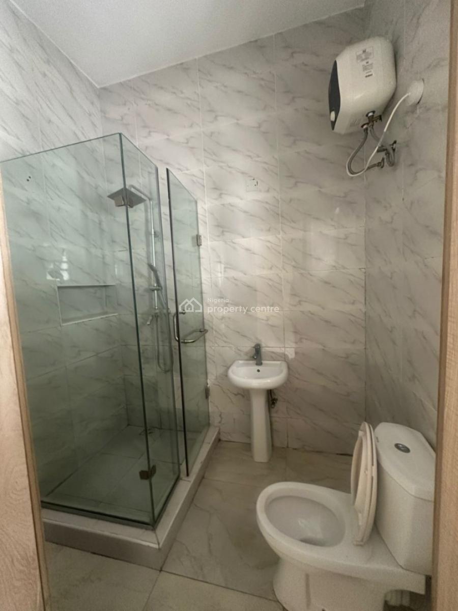 Spacious Semi-master Bedroom, Orchid Road,dpk Estate, Lekki, Lagos, Flat / Apartment for Rent