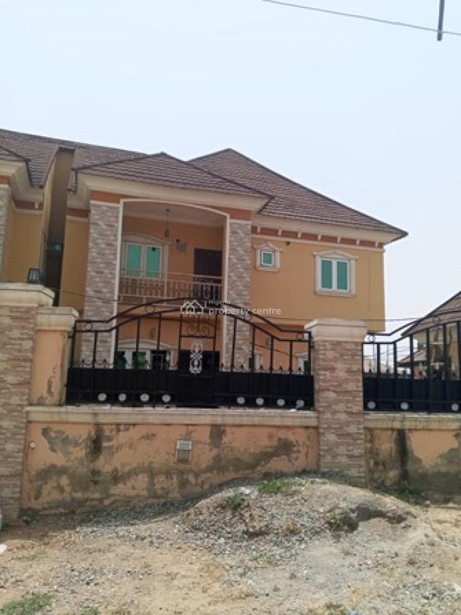 4 Bedroom Semi-detached Duplex, After Amac Market, Fha Lugbe, Fha (f.h.a), Lugbe District, Abuja, Semi-detached Bungalow for Rent