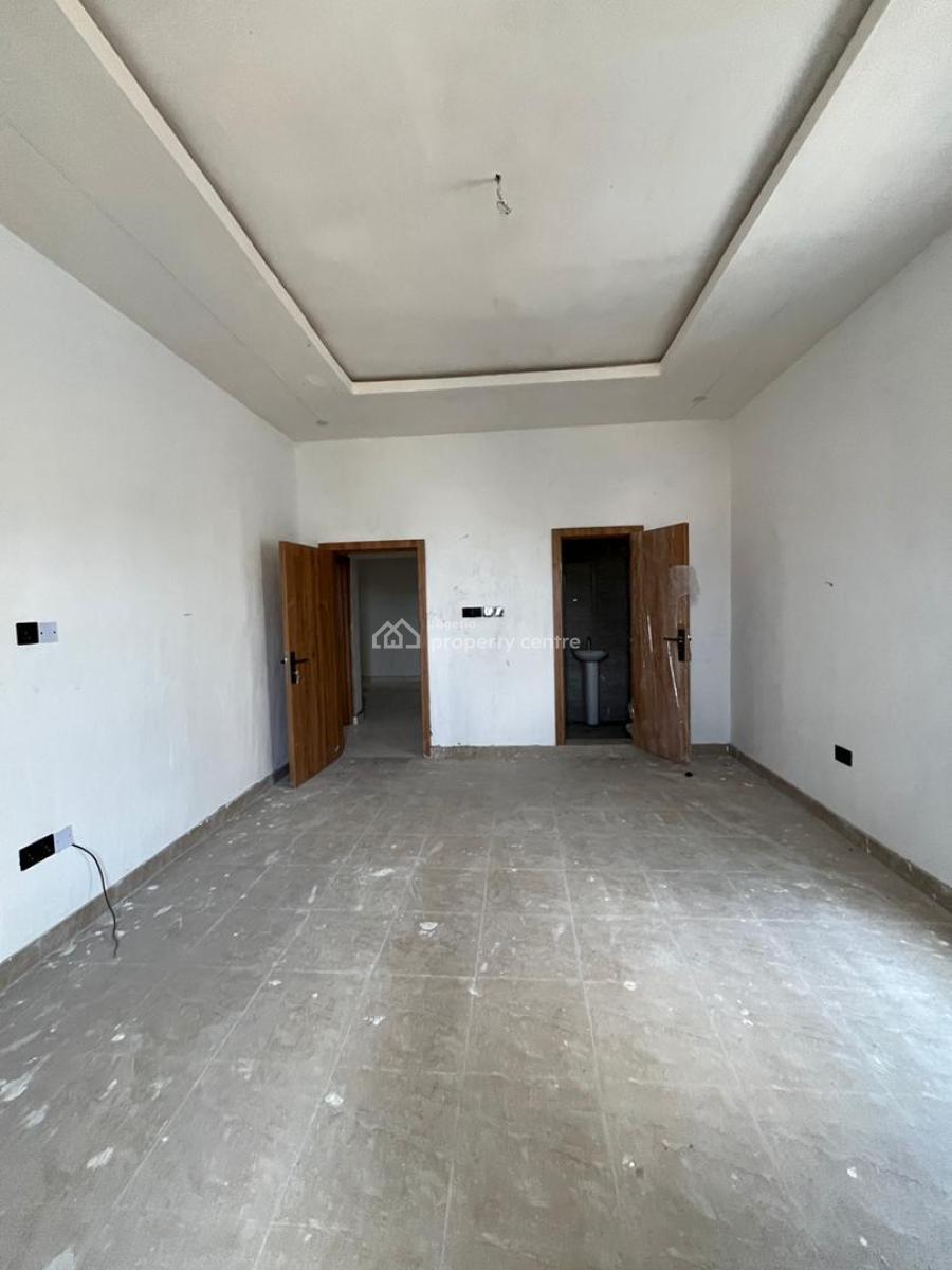 Exclusive 2 Bedroom Apartment in a Gated Neighborhood., Gbagada, Lagos, Flat / Apartment for Sale