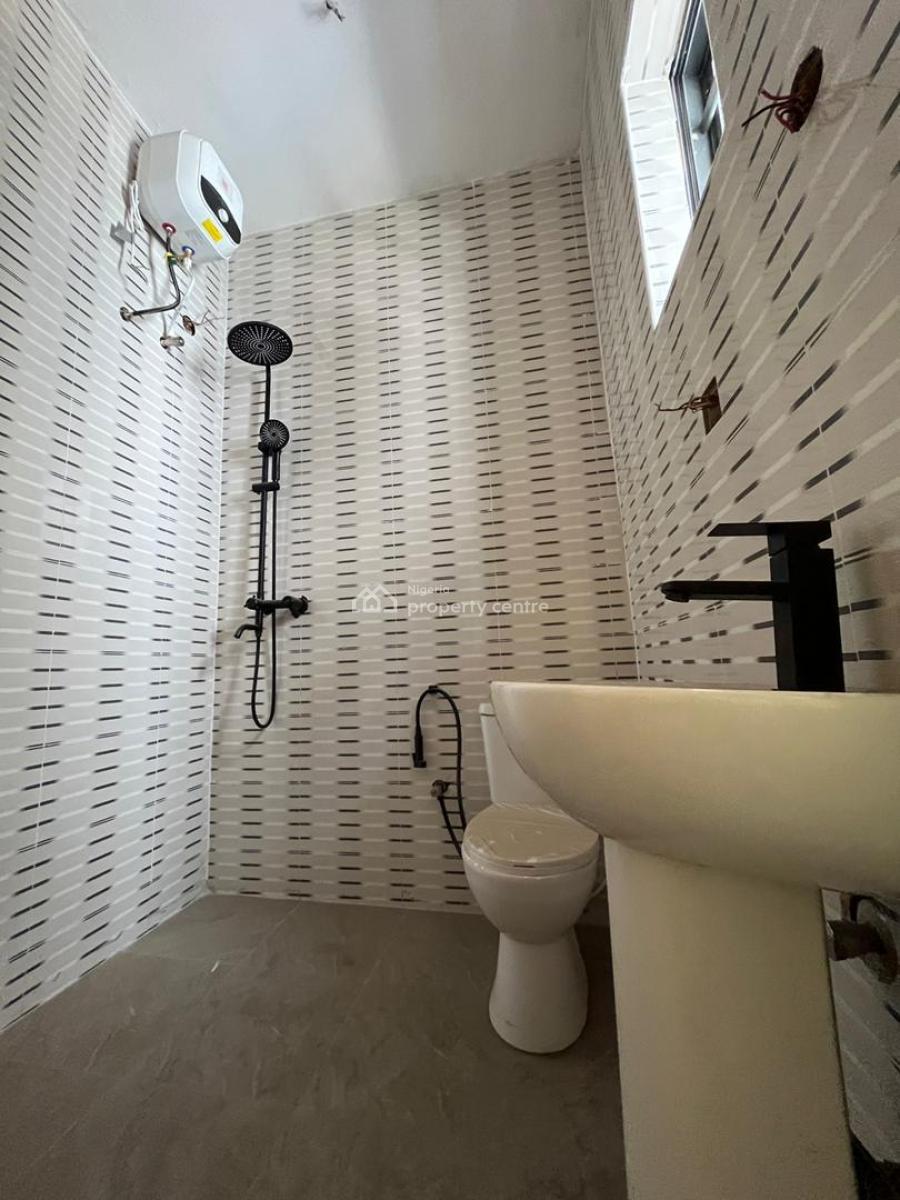 Exclusive 2 Bedroom Apartment in a Gated Neighborhood., Gbagada, Lagos, Flat / Apartment for Sale