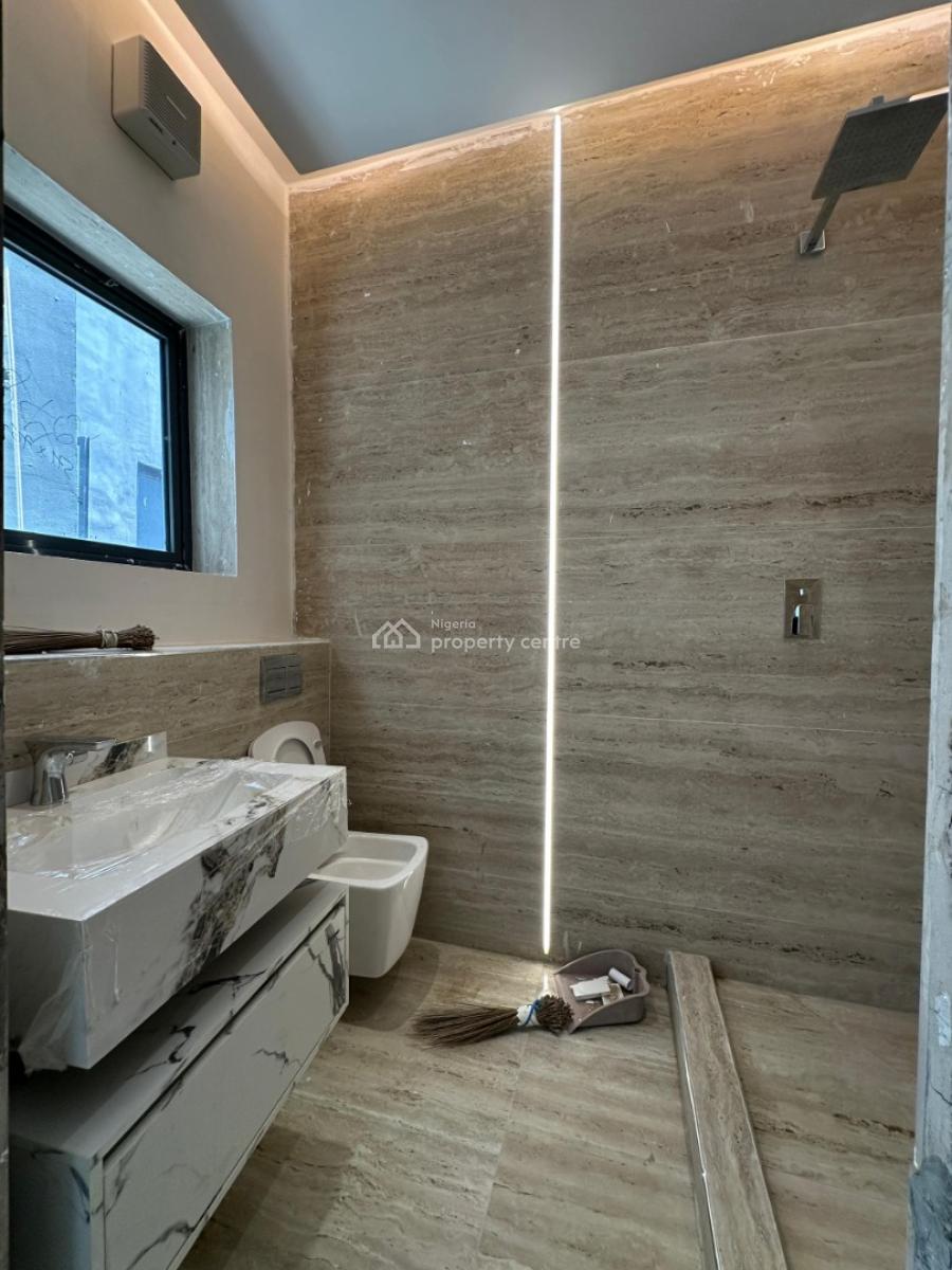 2 Bedroom Maisonette, Lekki Phase 1, Lekki, Lagos, Flat / Apartment for Rent