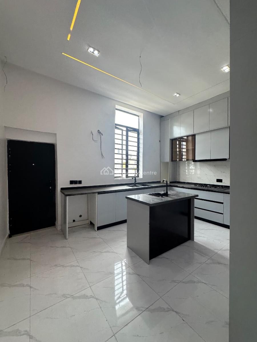 Spaciously Built 5 Bedroom Detached Duplex with Bq, Ikota, Lekki, Lagos, Detached Duplex for Sale