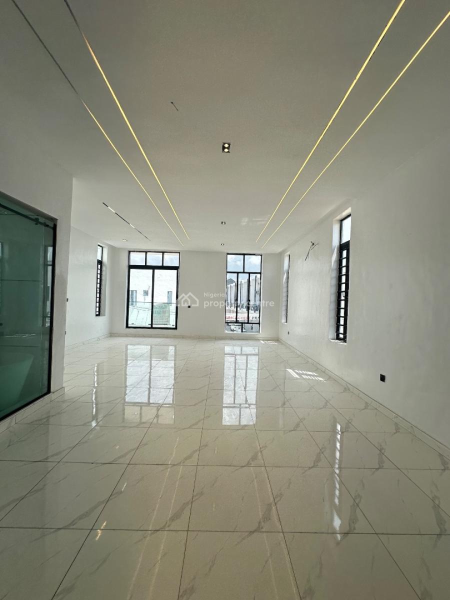 Spaciously Built 5 Bedroom Detached Duplex with Bq, Ikota, Lekki, Lagos, Detached Duplex for Sale