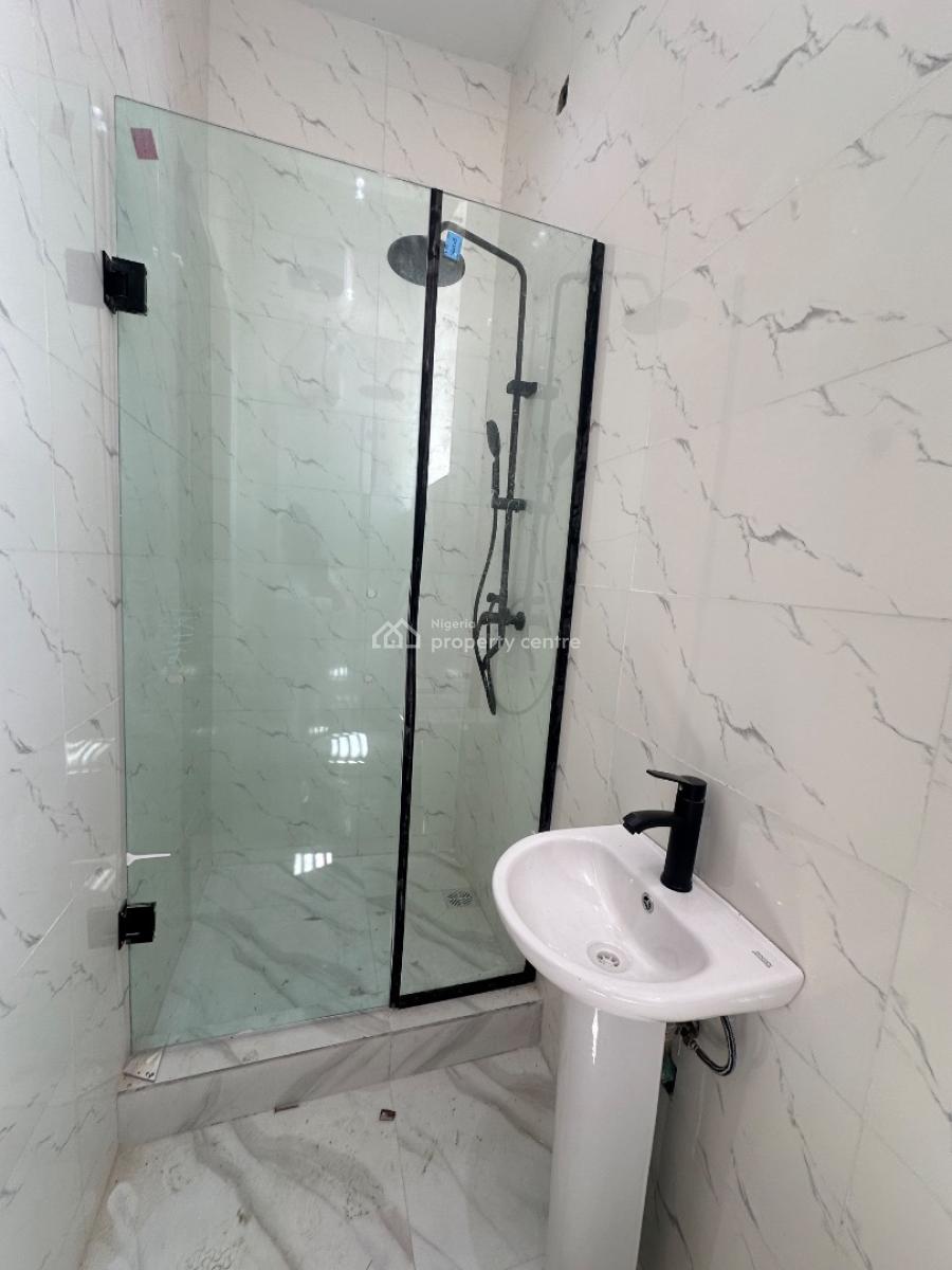 Spaciously Built 5 Bedroom Detached Duplex with Bq, Ikota, Lekki, Lagos, Detached Duplex for Sale