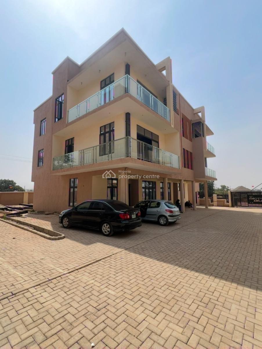 5 Bedroom Semidetached Duplex with Ensuite Bq, Kukwaba, Abuja, Semi-detached Duplex for Sale