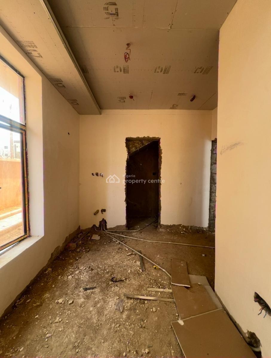 5 Bedroom Semidetached Duplex with Ensuite Bq, Kukwaba, Abuja, Semi-detached Duplex for Sale