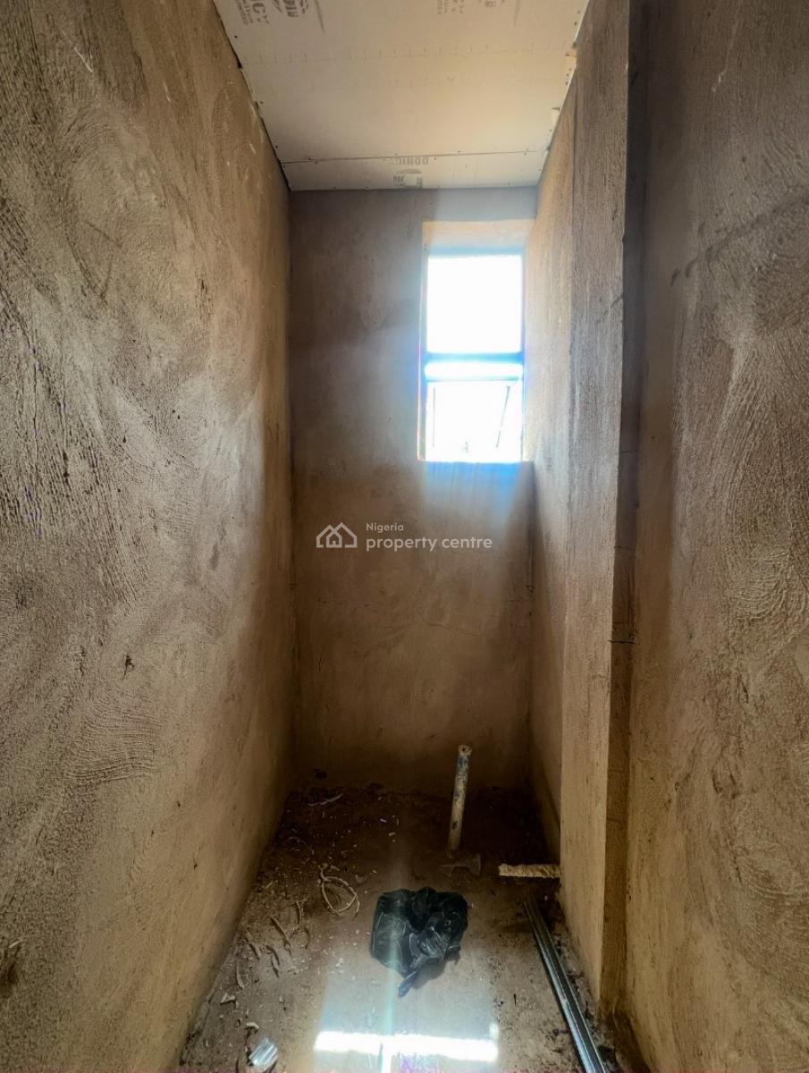 5 Bedroom Semidetached Duplex with Ensuite Bq, Kukwaba, Abuja, Semi-detached Duplex for Sale