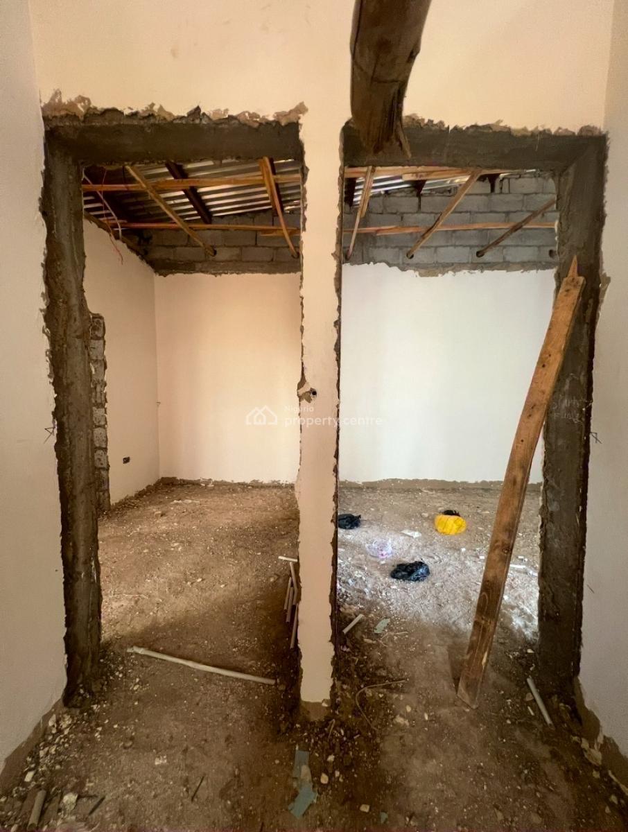 5 Bedroom Semidetached Duplex with Ensuite Bq, Kukwaba, Abuja, Semi-detached Duplex for Sale