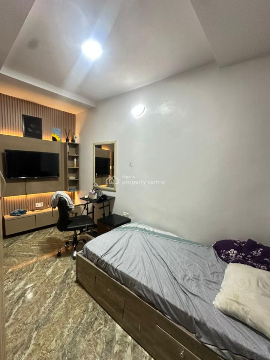 Fully Furnished Single Room, Agungi, Lekki, Lagos, Flat / Apartment Short Let