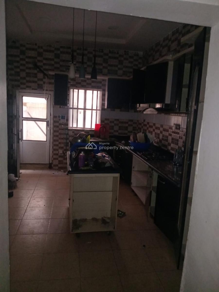 Shared Apartments  Check Description for Options, Chevy View, Chevron, Lekki, Lagos, Flat / Apartment for Rent