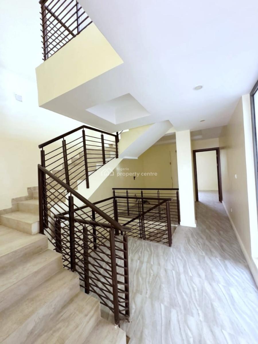Spacious 4 Bedroom Terraced Duplex, Lekki Phase 1, Lekki, Lagos, Terraced Duplex for Sale