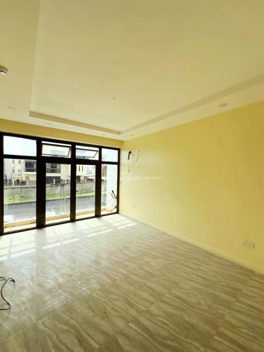 Spacious 4 Bedroom Terraced Duplex, Lekki Phase 1, Lekki, Lagos, Terraced Duplex for Sale