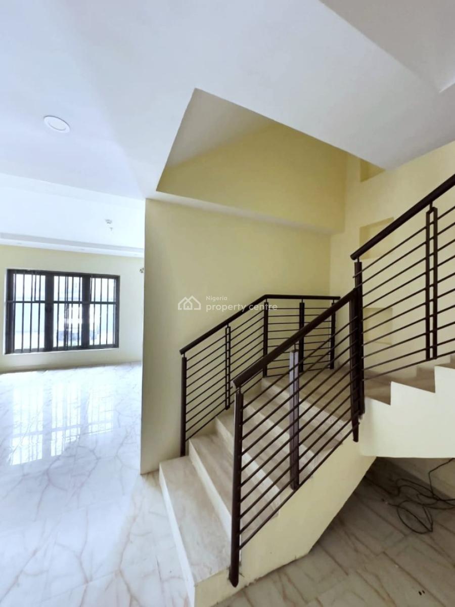 Spacious 4 Bedroom Terraced Duplex, Lekki Phase 1, Lekki, Lagos, Terraced Duplex for Sale