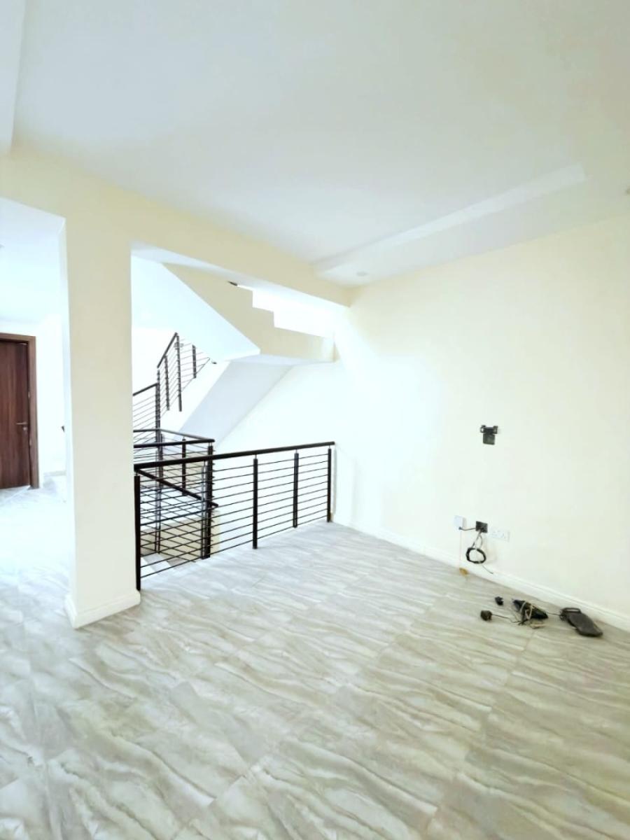 Spacious 4 Bedroom Terraced Duplex, Lekki Phase 1, Lekki, Lagos, Terraced Duplex for Sale